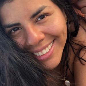 Meet your Posher, Elizabeth